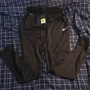 NWT Nike Libero Tech Knit Pant
